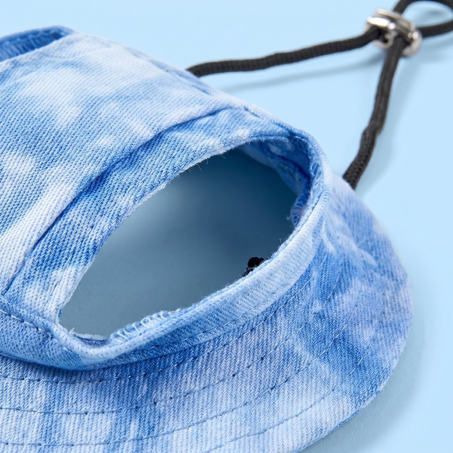 Close-up of the Floppy bucket hat