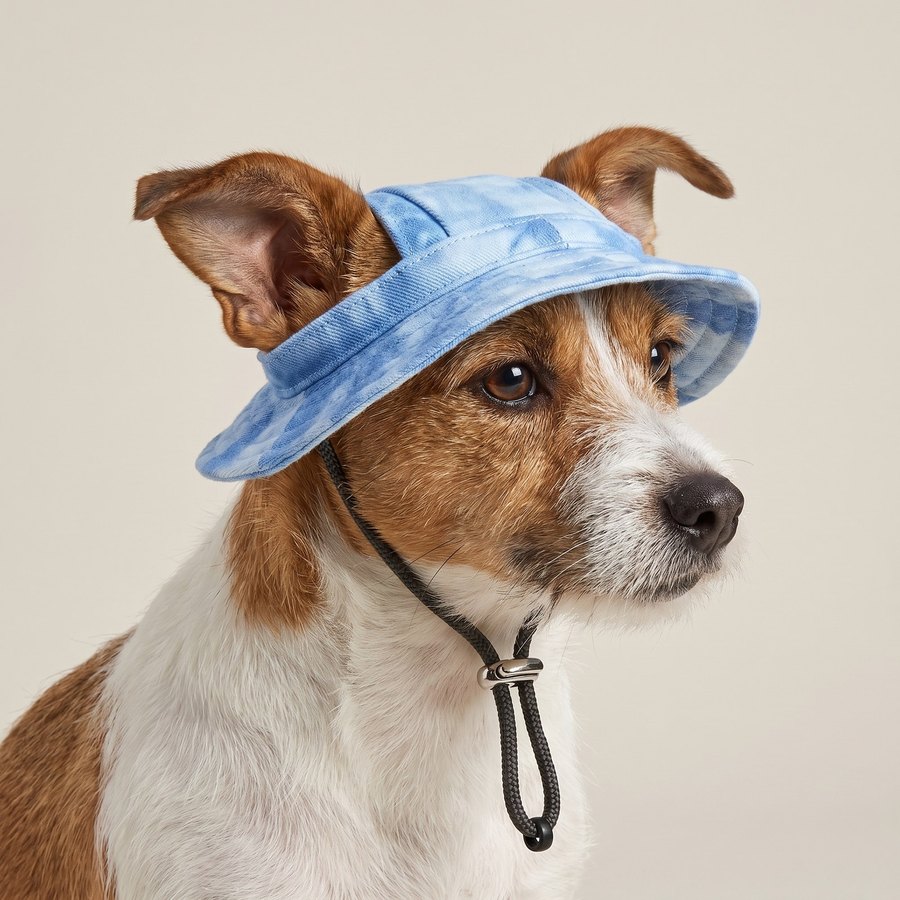 Close-up of the Floppy bucket hat